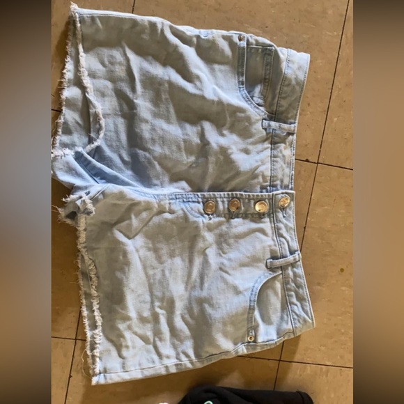 Shorts - Picture 2 of 2